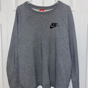 Grey Nike crewneck